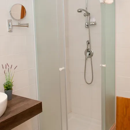 Foresteria Mongerrati Çiftlik konaklama Isnello